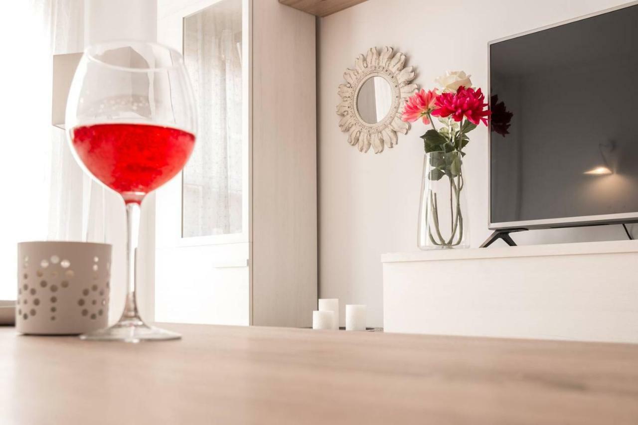 Chez Vous Apartment Lorca  Bagian luar foto